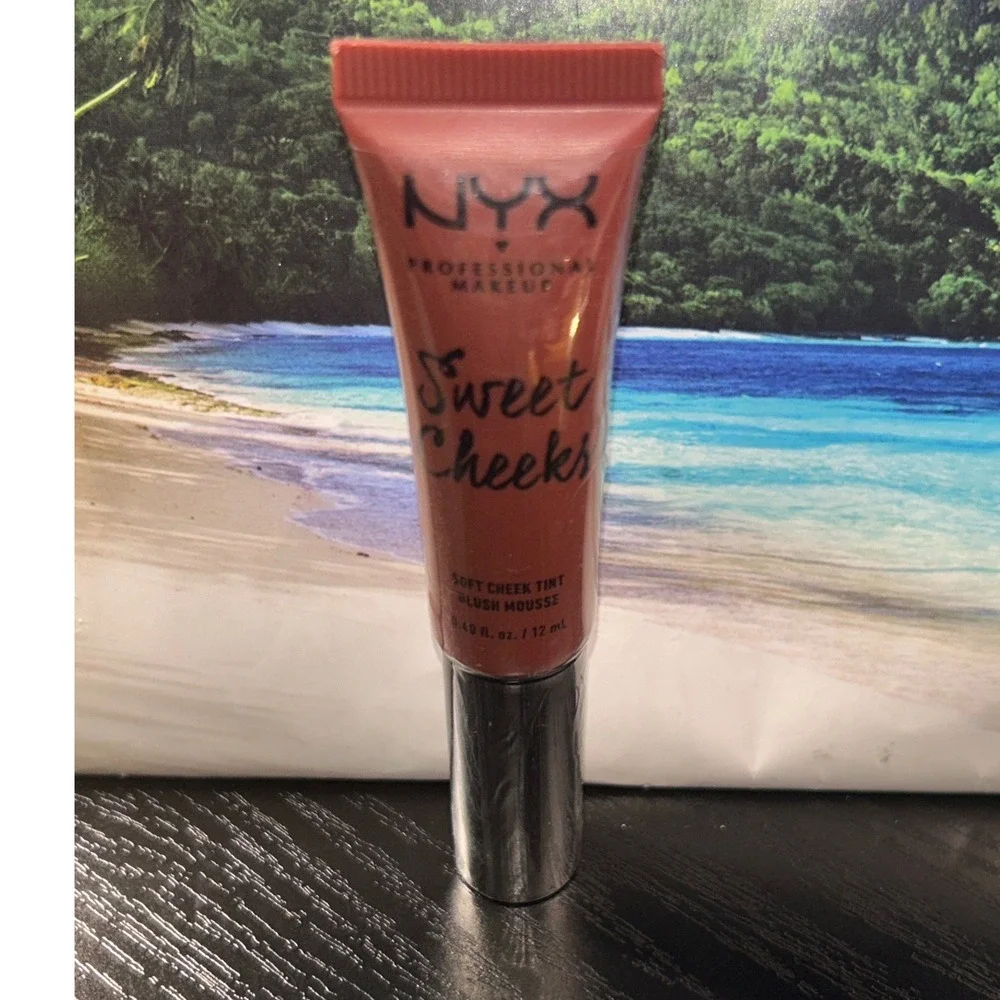 NYX Sweet Cheeks Soft Cheek Tint Blush Mousse Bombshell New